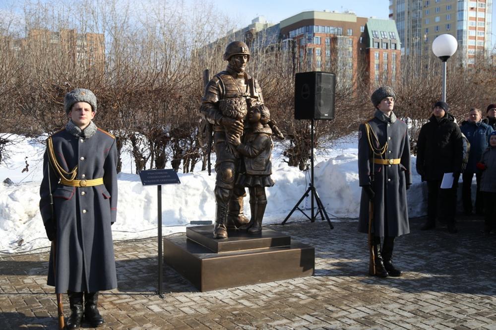В Ижевске торжественно открыли памятник, посвященный участникам специальной военной операции.