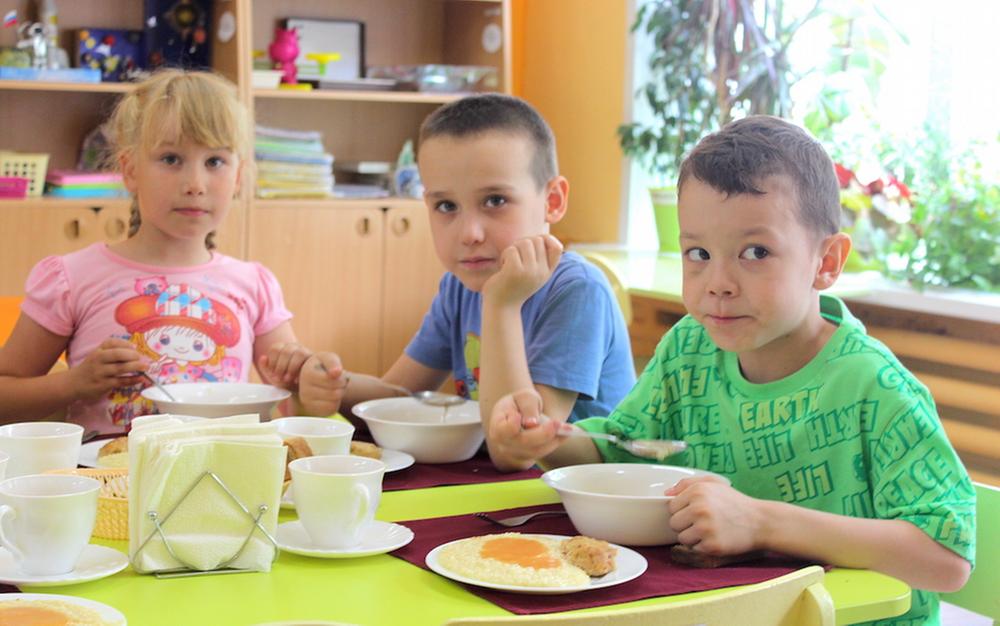 ​В меню детских садов Ижевска появились новые продукты и блюда.