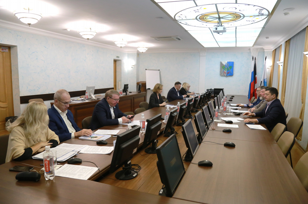 В Ижевске началась подготовка к бюджетной сессии муниципального парламента.