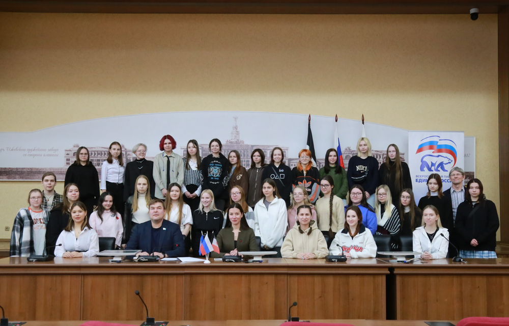 Депутаты Городской думы Ижевска продолжают встречи с ижевскими студентами.