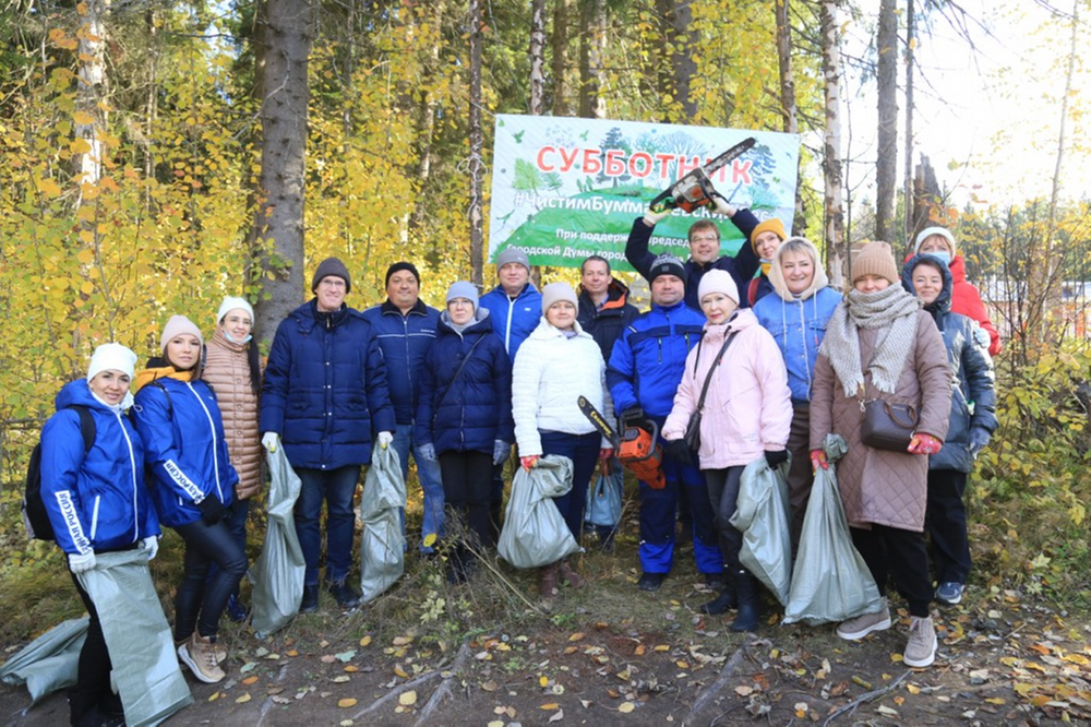 ​Депутаты Городской думы провели субботники на территории Ижевска.