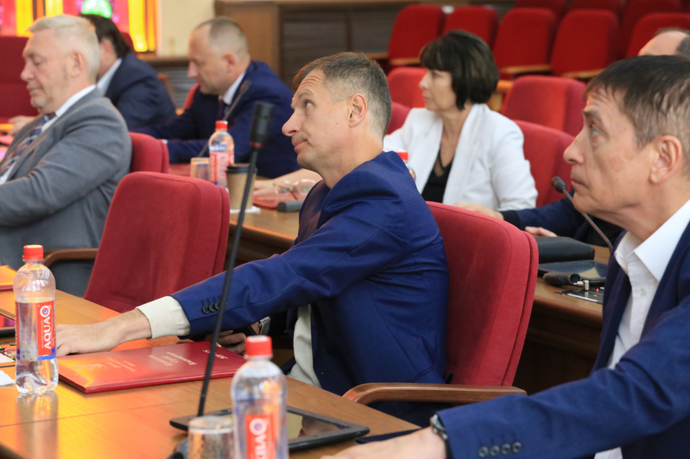 ​Изменения в бюджет 2025 года утвердили на сессии Городской думы Ижевска.