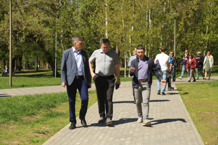 Депутаты Городской думы Ижевска проверили территории, благоустроенные в 2024 году по нацпроекту. Депутаты Городской думы Ижевска проверили территории, благоустроенные в 2024 году по нацпроекту.
