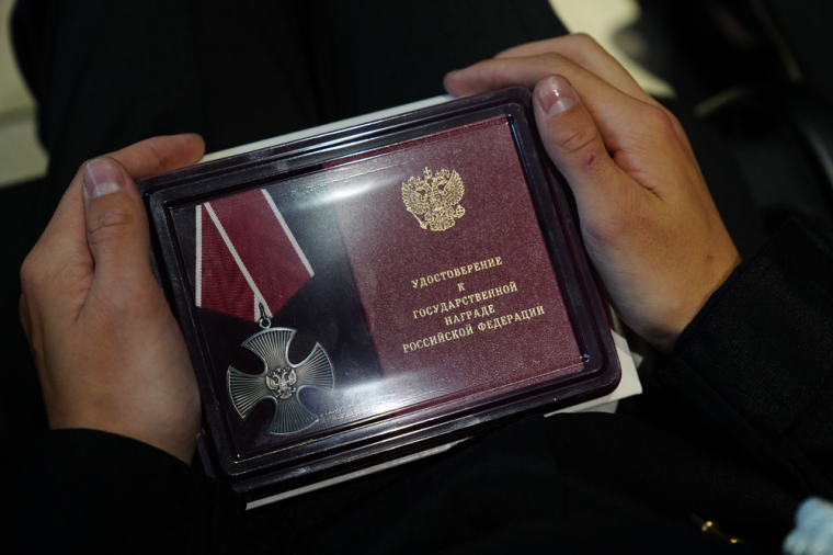 Государственные награды передали семьям героев в Ижевске. Государственные награды передали семьям героев в Ижевске.