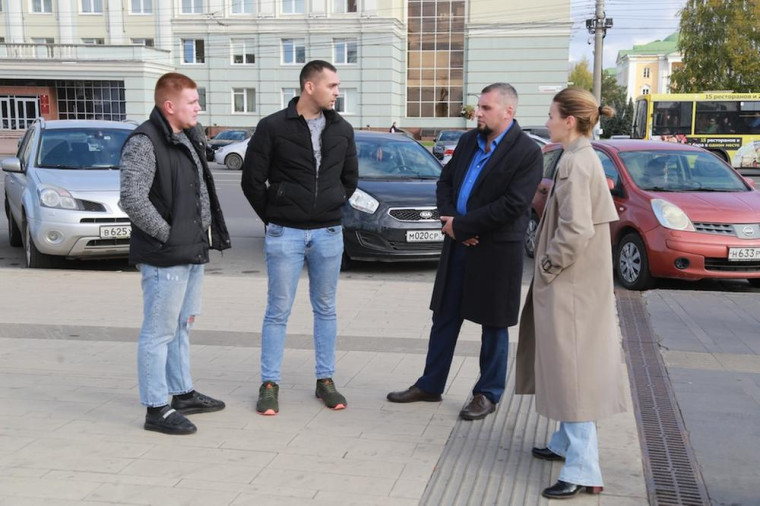 ​В Ижевске проверяют соблюдение правил парковки электросамокатов.